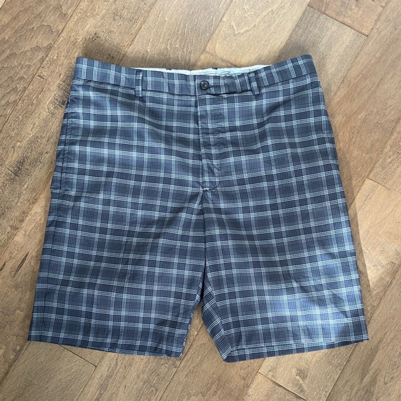 Greg Norman Shorts - Picture 5 of 5